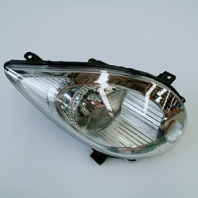 OE No. 4121100/200U8010/8050 Warm White Auto Parts for JAC J3 Headlight at Affordable