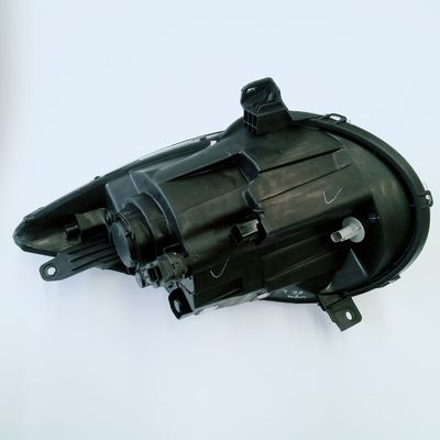 OE No. 4121100/200U8010/8050 Warm White Auto Parts for JAC J3 Headlight at Affordable
