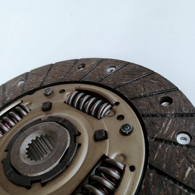 J3 4G13 Engine Clutch Pressure Plate OE NO. 16012/100u8010 for Car Model