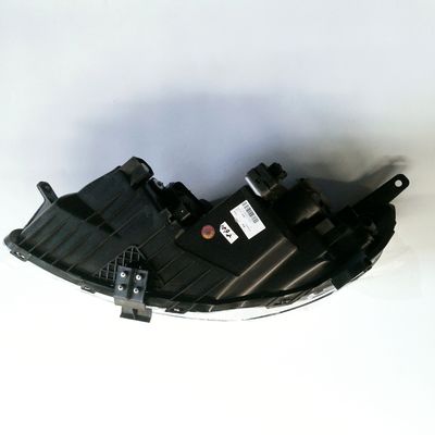 High Low Beam Function Headlight for J5 OE No. 4121200-V7101