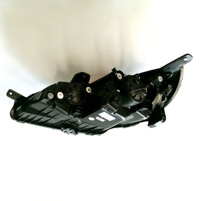 High Low Beam Function Headlight for J5 OE No. 4121200-V7101